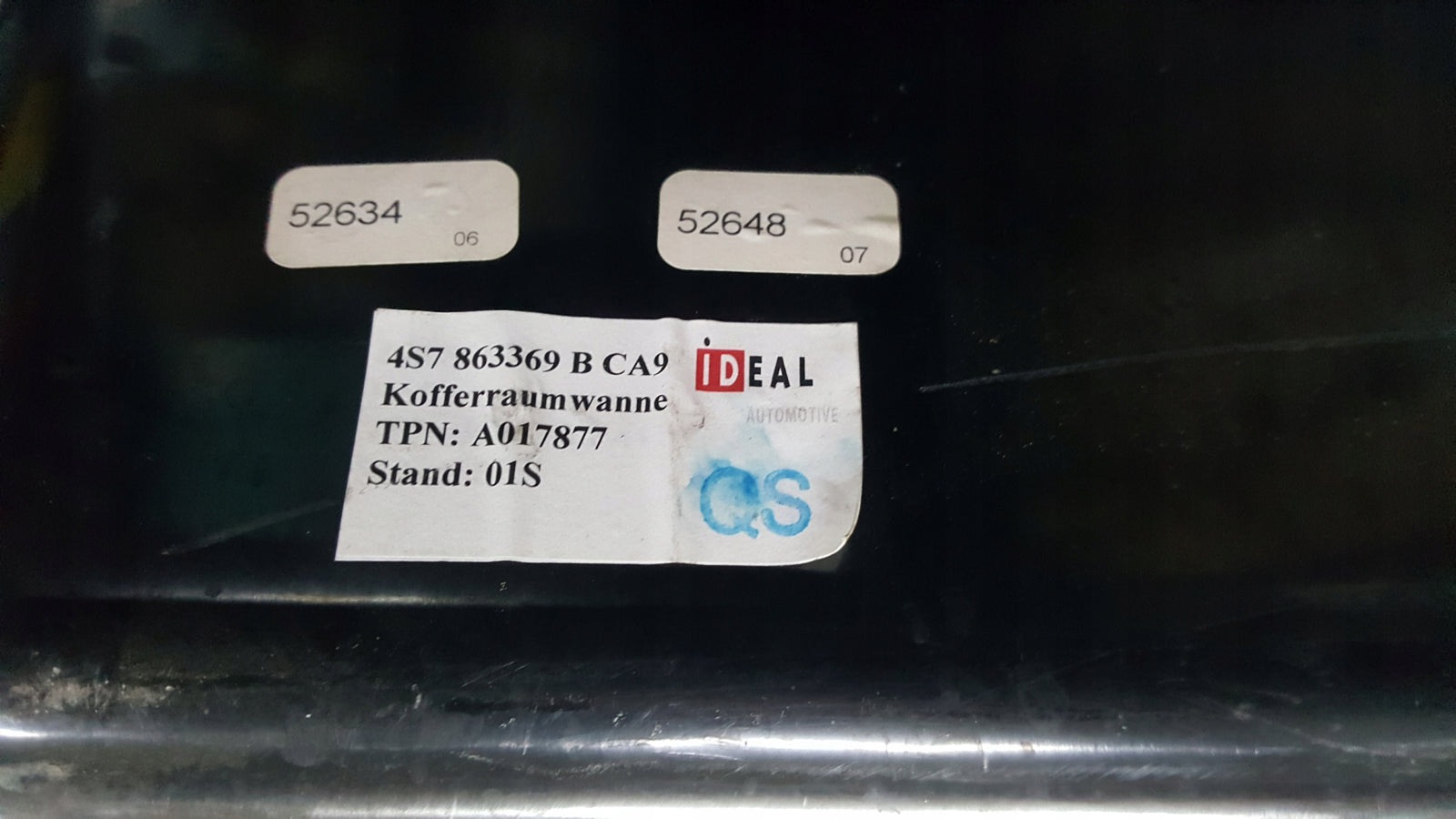 Osłona wykończeniowa bagażnika AUDI R8 4S7863369B 4S0863369 IDEAŁ