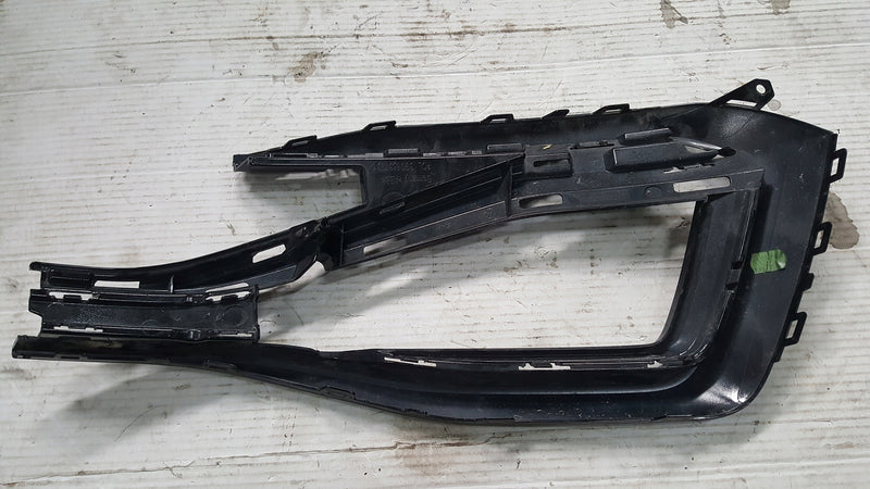 Kratka zderzaka LE przód VW PASSAT B8 R 3G0853793C