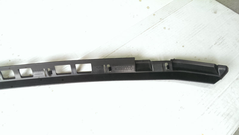 Mocowanie grilla ślizg zderzaka AUDI TT 8S0807217