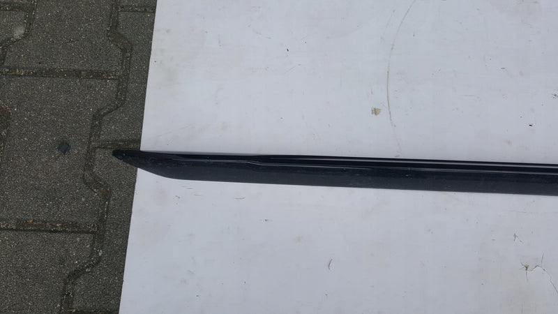 Listwa progowa prawa AUDI A4 B9 S-LINE 8W0853931A