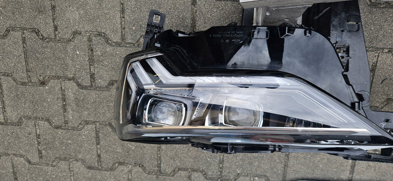 Przód Audi Q3 83A S-line maska zderzak wzm. Błotniki listwy lampy