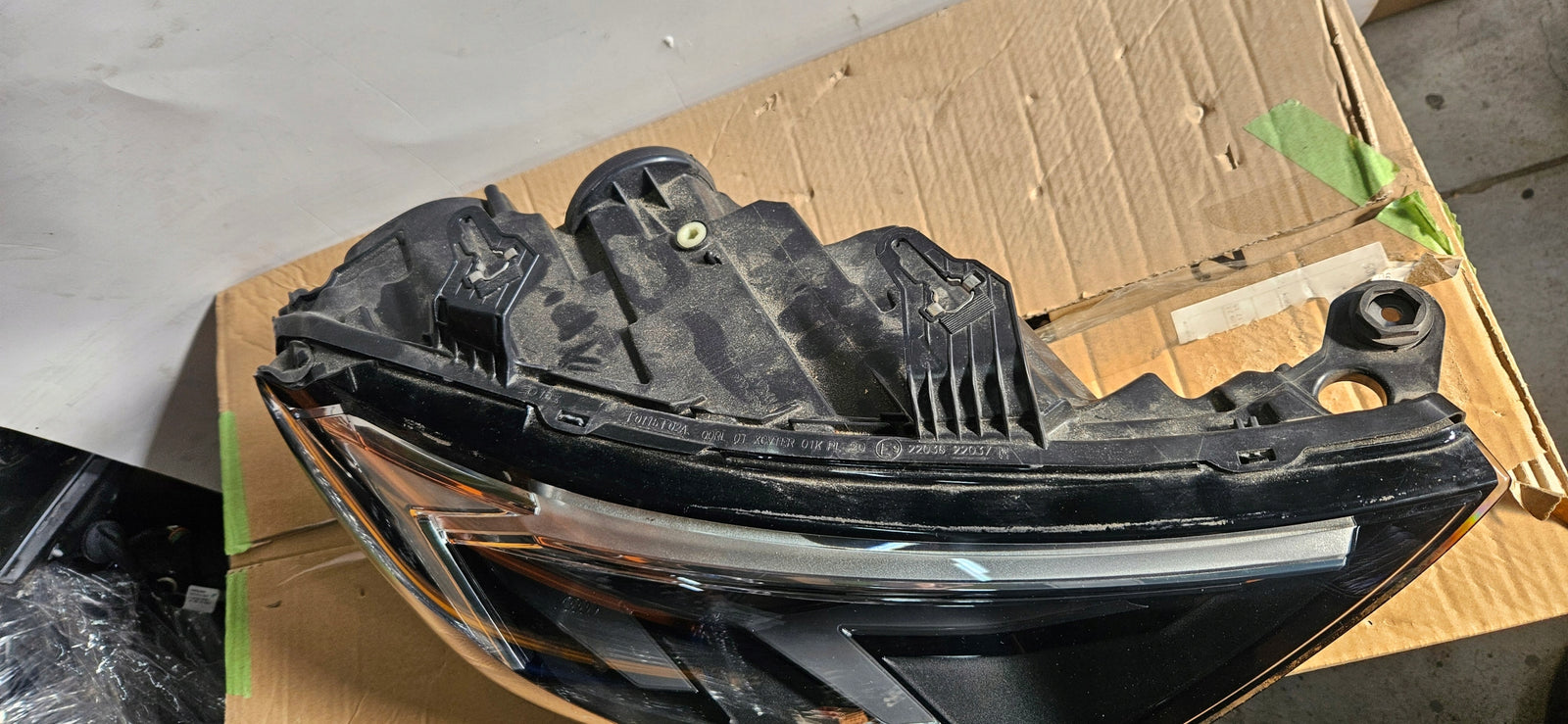 82A941034D IDEAŁ ! Pr reflektor FUL LED AUDI A1 S1 2019r