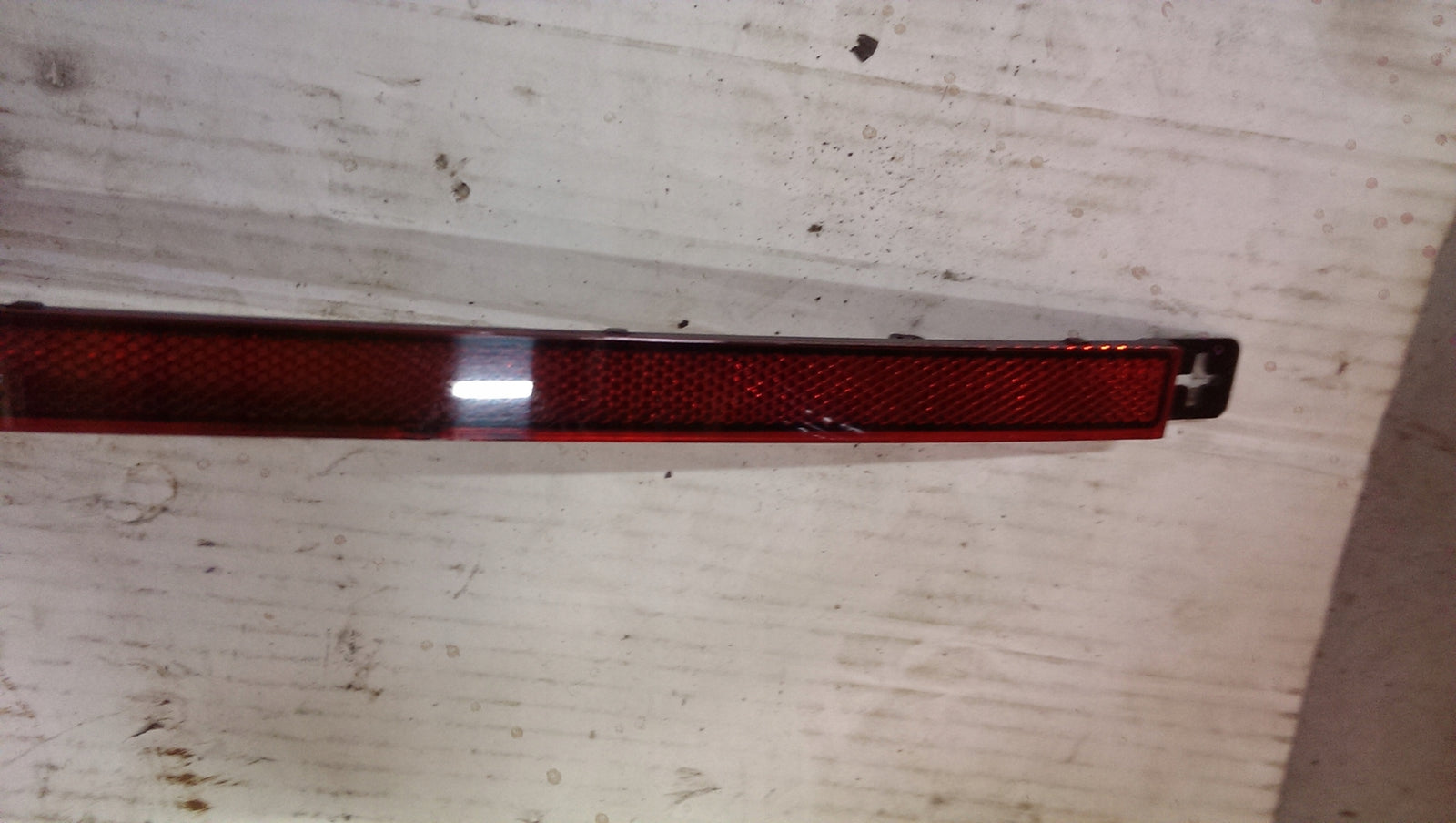 Odblask zderzaka tylnego VW TOUAREG III 760945103