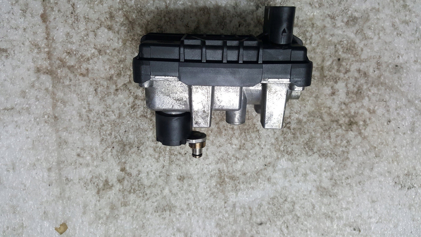 AUDI NASTAWNIK TURBINY TURBOSPRĘŻARKI TURBO 6NW009550