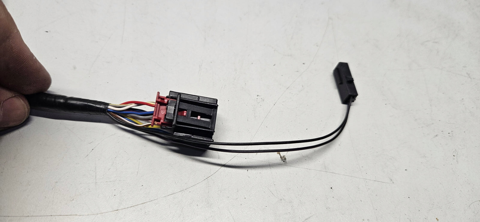 8U1857410 pr Lusterko zewnętrzne AUDI Q3 12+2 pin