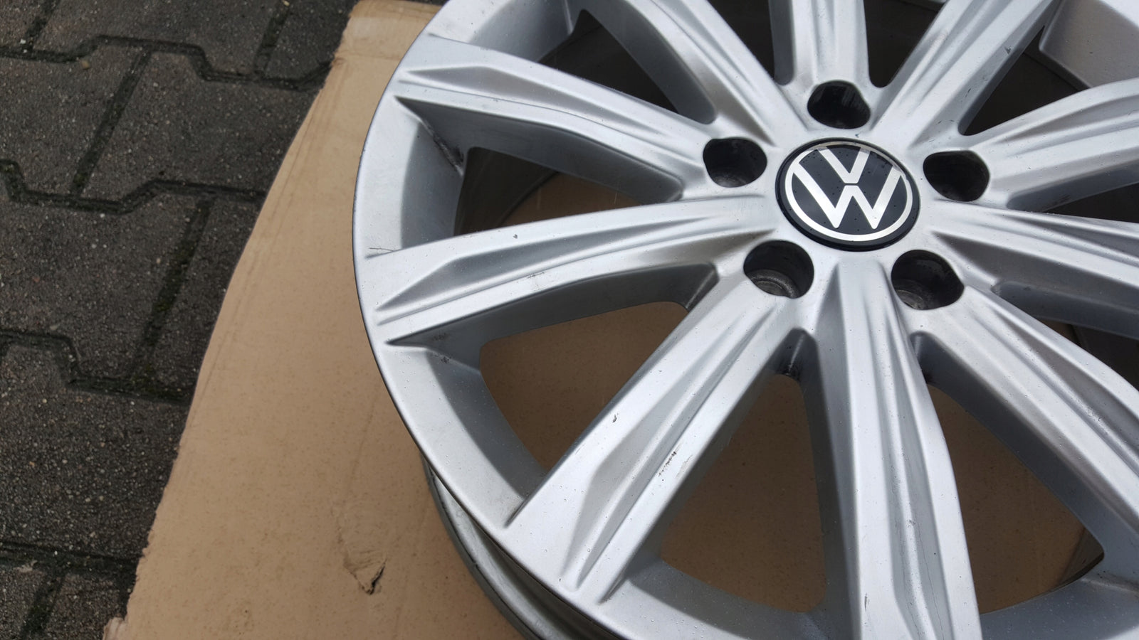 VW TOURAN 5TA 17X6,5 ET48,5 FELGA ORG 5TA601025J! IDEAŁ