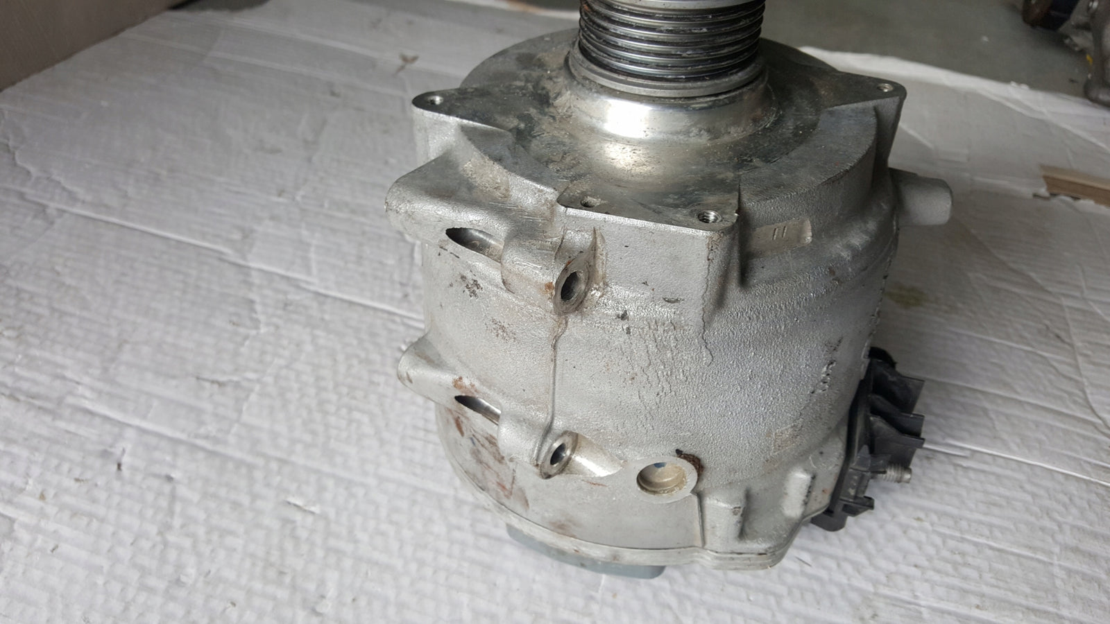 Alternator VW AUDI 4N0903028M demontaż oryginał