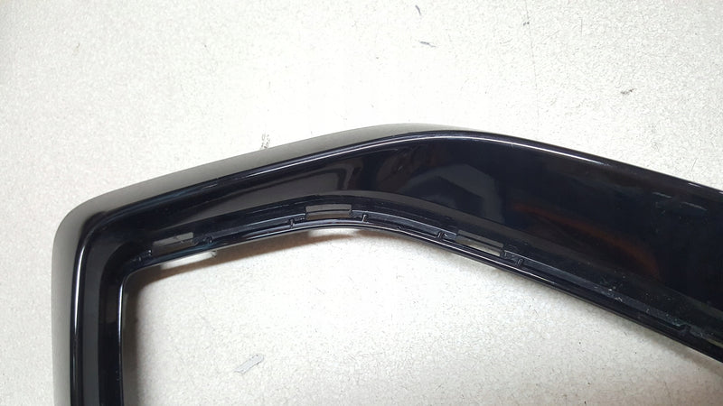 AUDI Q2 81A KRATKA RAMKA PRAWA 81A853054D 81A853054C