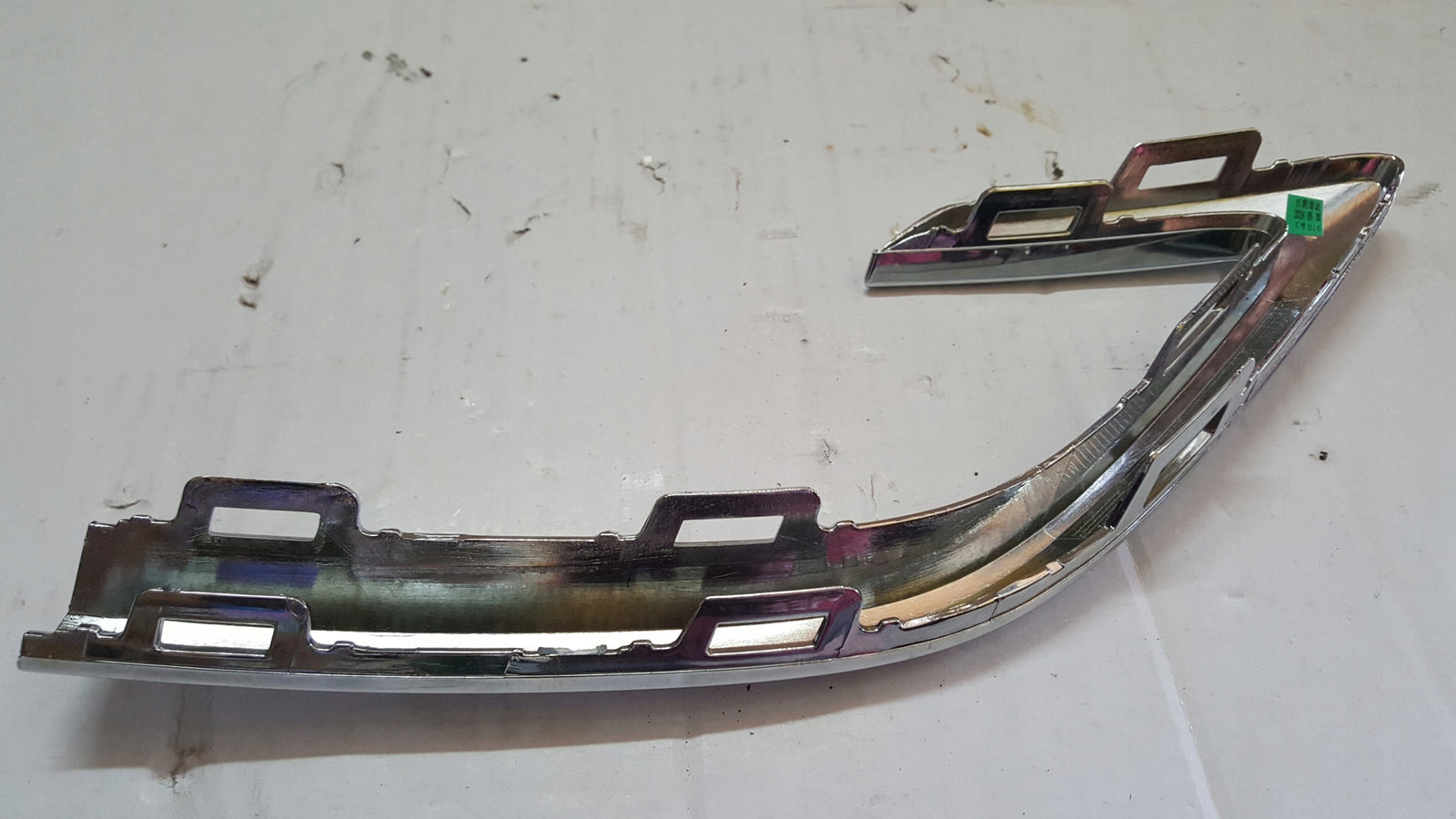 Listwa chrom zderzaka prawy tył VW TOURAN 5TA853054 demontaż