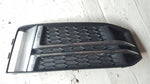 Kratka zderzaka przedniego prawa strona AUDI A4 (B9) 8W0807682F demontaż