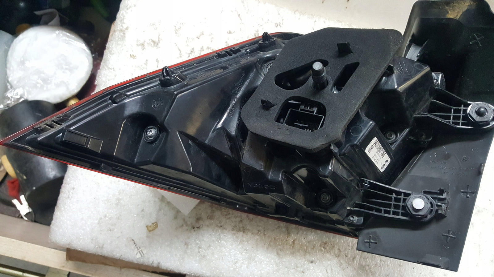 VW TIGUAN II LIFT LAMPA PRAWA TYŁ IQ LIGHT 5NA945208 J ORYGINAŁ