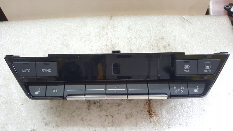 Panel klimatyzacji AUDI A3 8Y0820043A demontaż