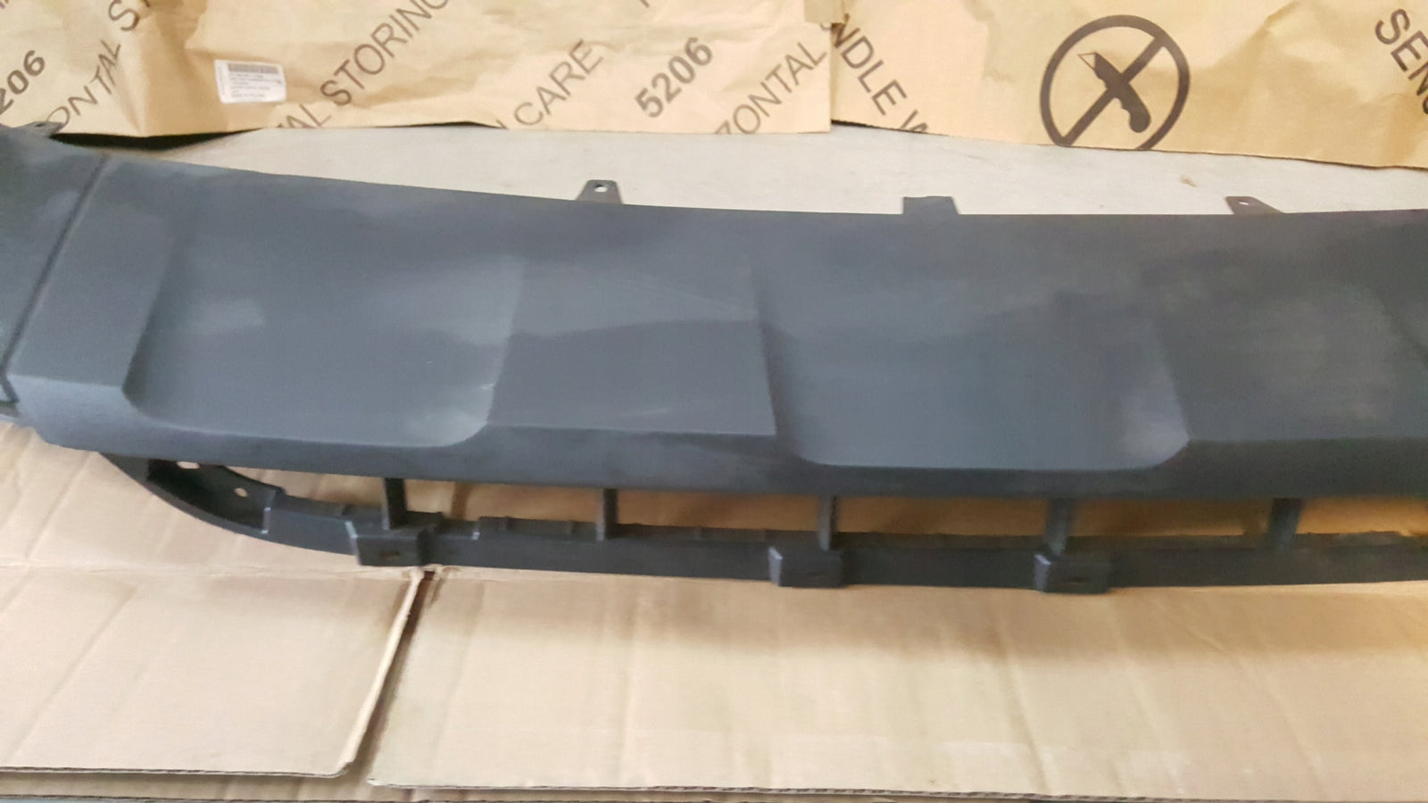 AUDI Q3 I 8U | Spoiler dolny listwa dokładka zderzaka przód 8U0807061