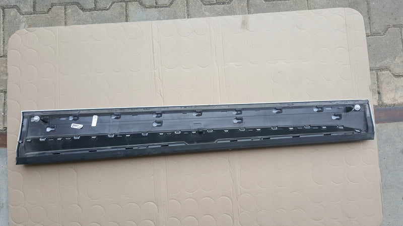 Listwa drzwi lewy przód AUDI Q5 80A853959A demontaż