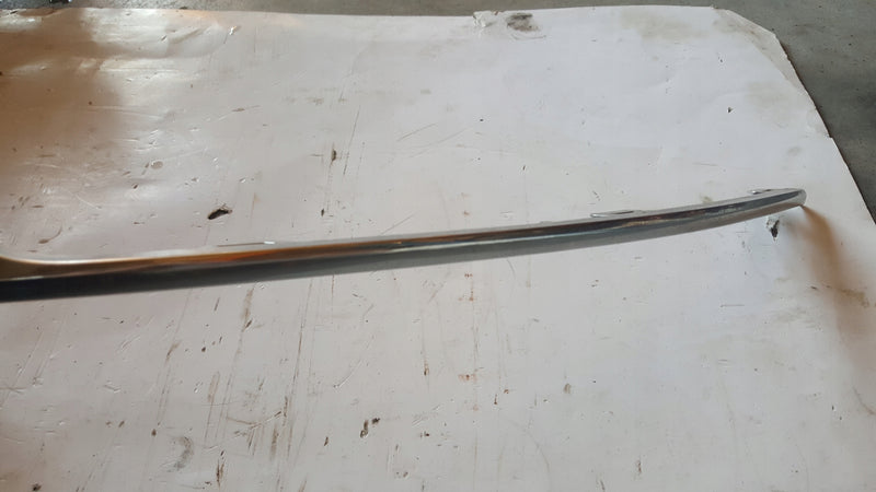 Listwa chrom zderzaka prawy tył VW PASSAT (B8) 3G0853842 demontaż
