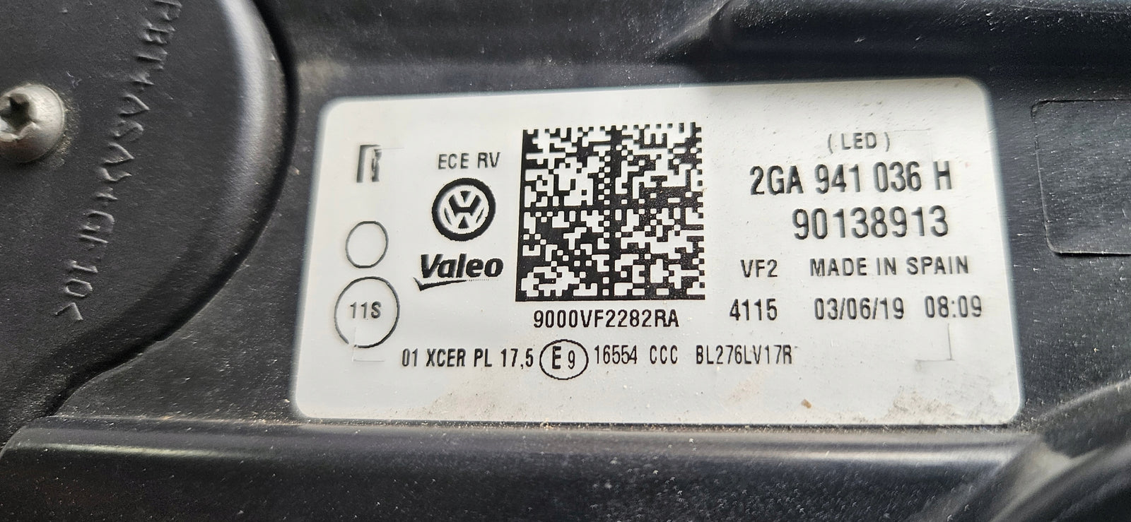 2GA941036H pr VW T-ROC FULL LED 2019r EUROPA