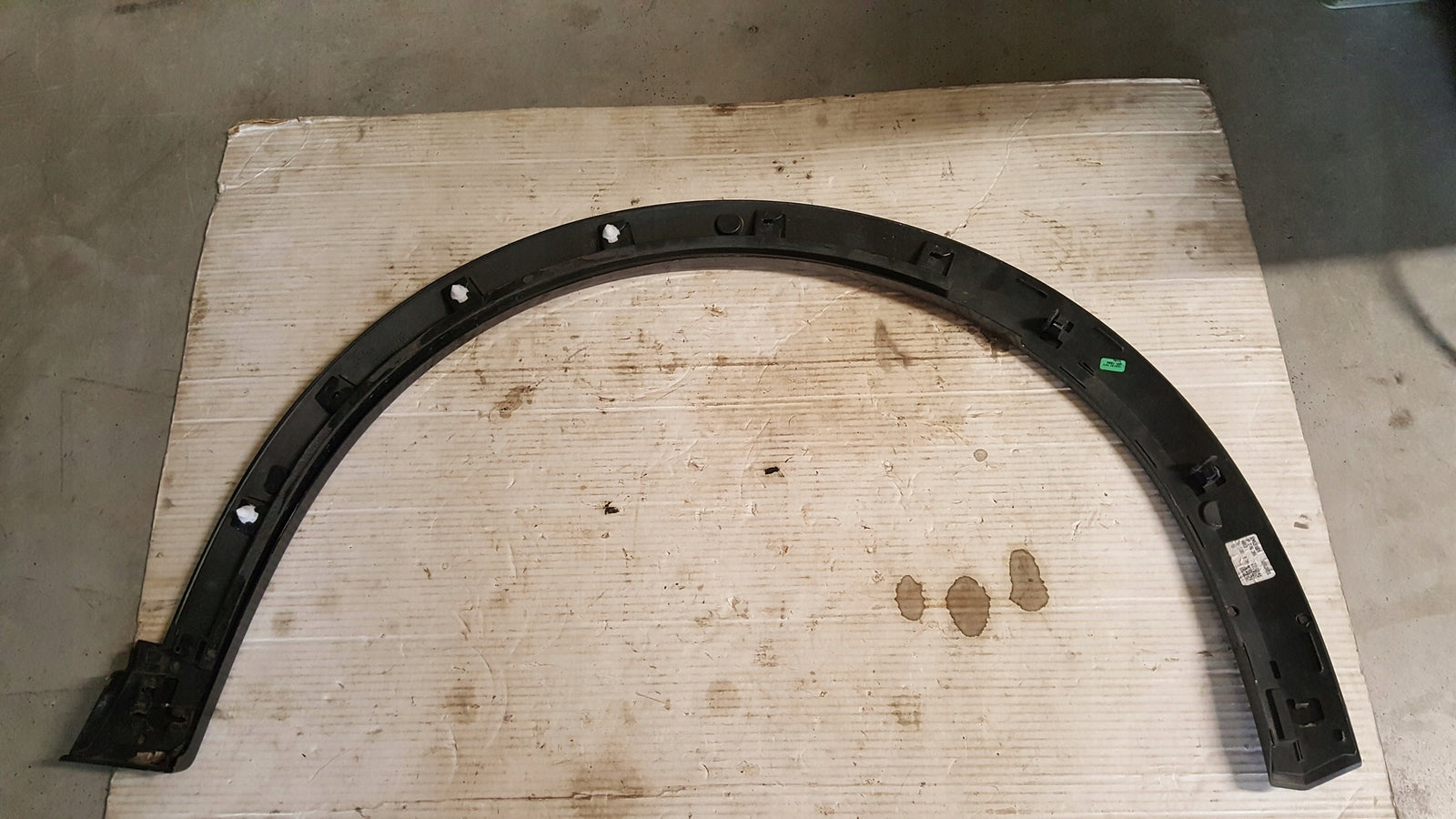 Listwa błotnika LE przód SEAT FORMENTOR 5FF853717D