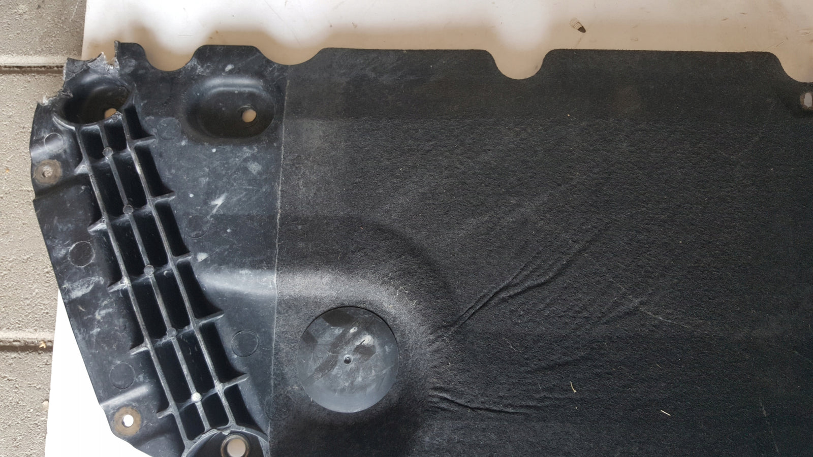 Osłona płyta pod silnik AUDI A4 B9 8W 8W0863821B demontaż