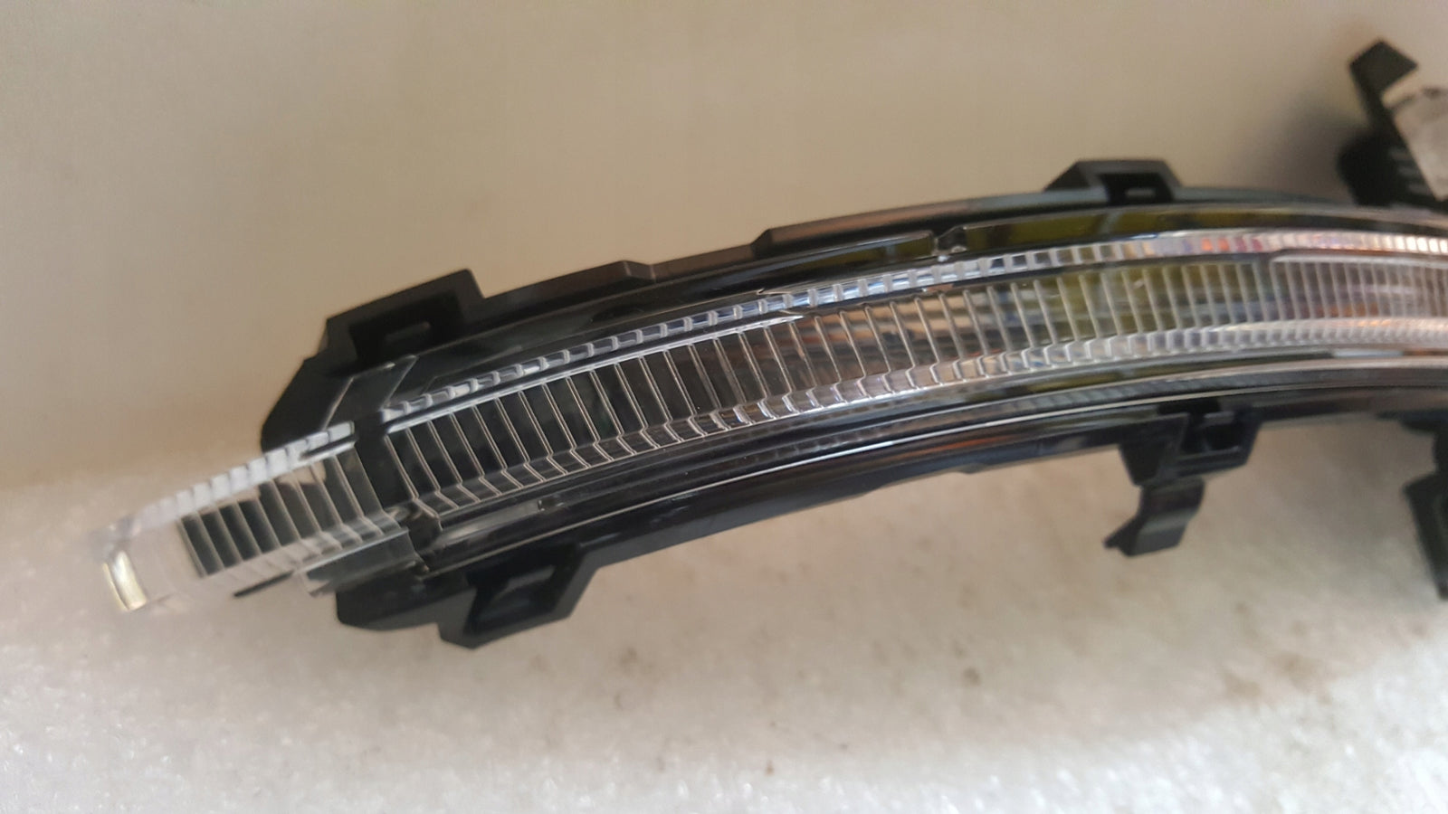 NOWY ORYGINALNY prawy kierunek lusterka zewnętrznego AUDI A6 A8 4N1949102