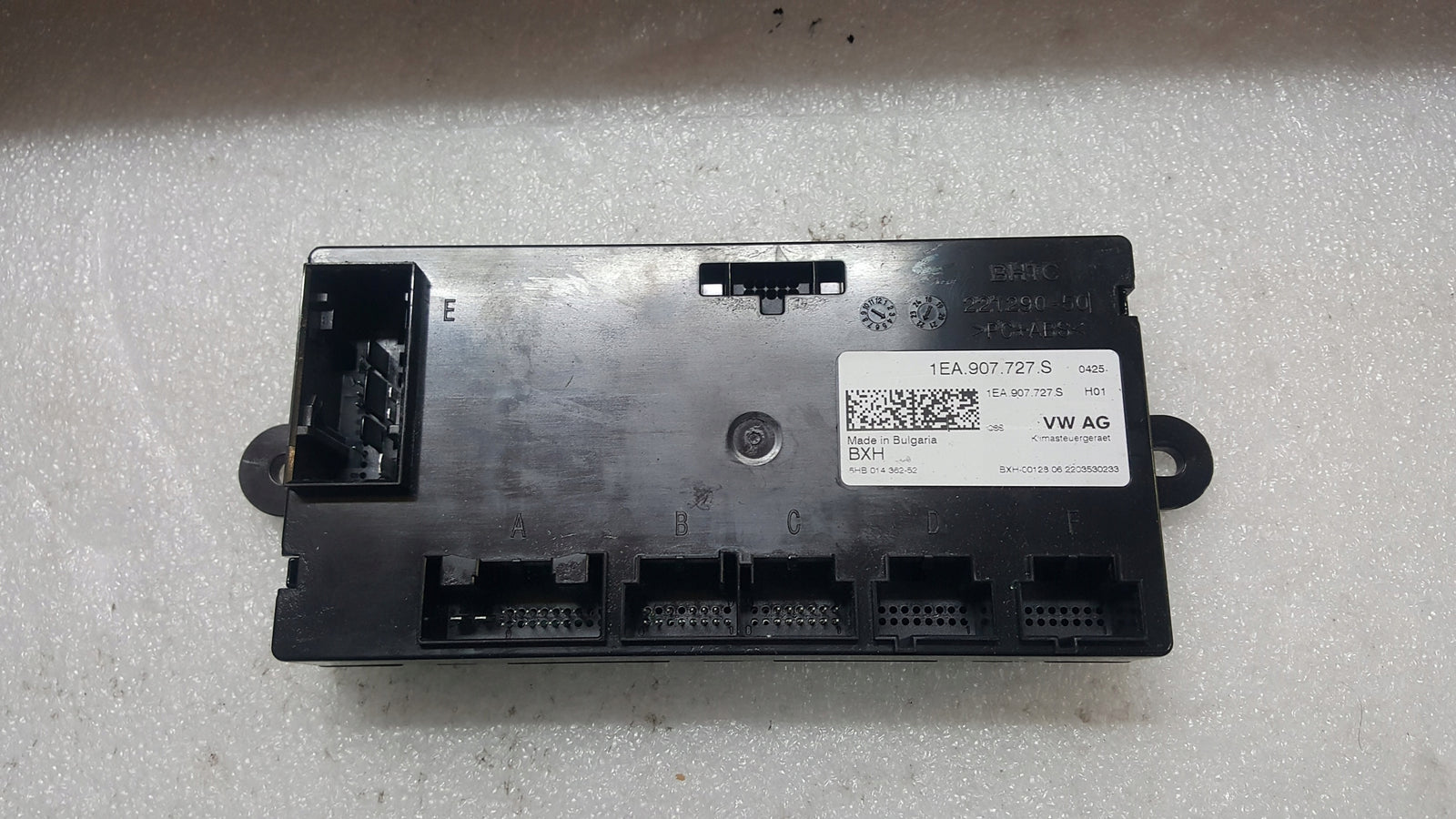 8d71fec2a537c7a23e891a6ee2e31359