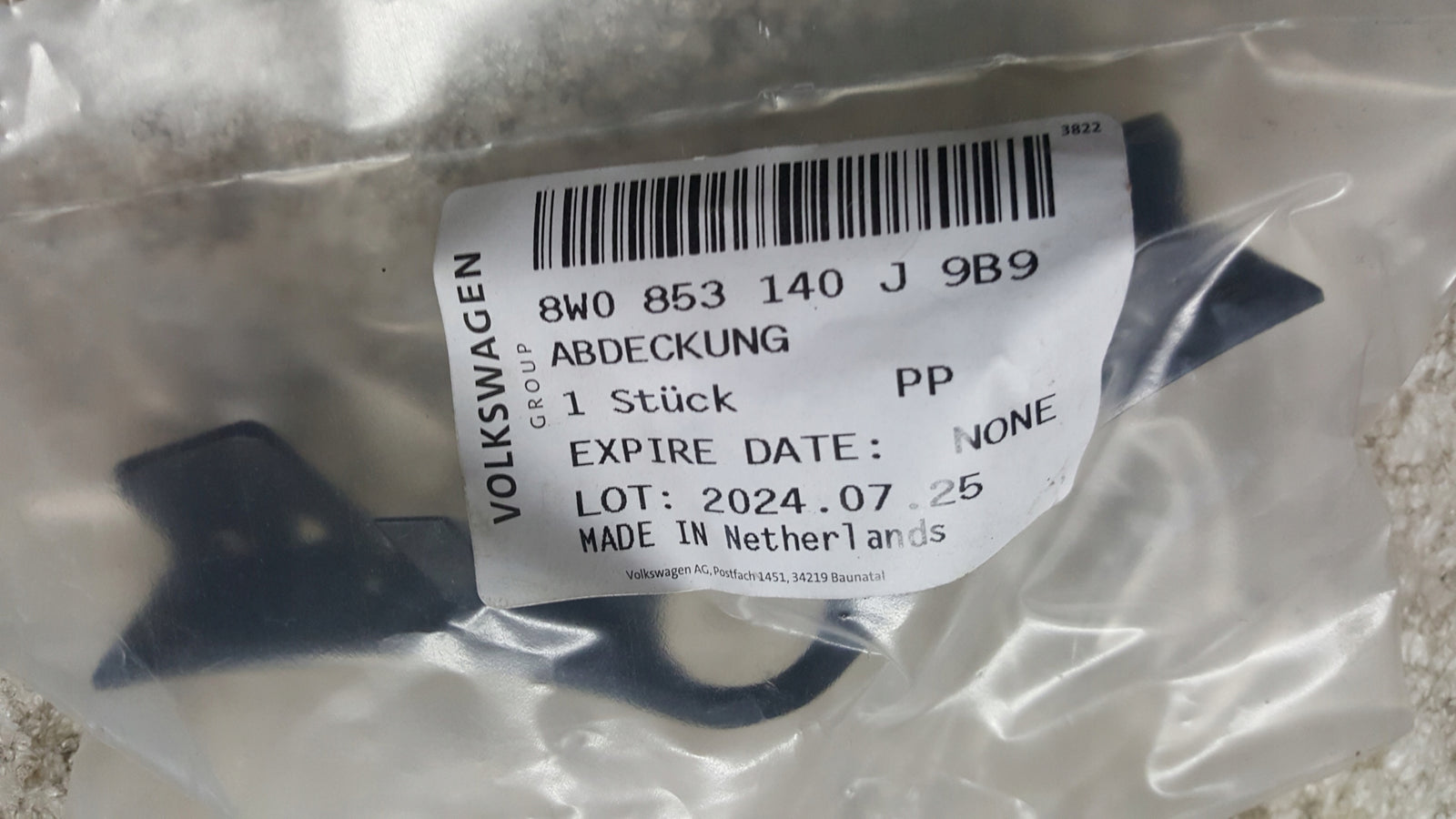 OSŁONA MOCOWANIE KAMERY AUDI A4 B9 8W0853140J