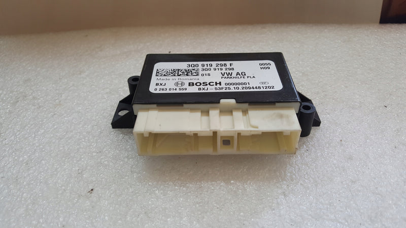 Moduł sterownik PDC VW SKODA 3Q0919298F demontaż