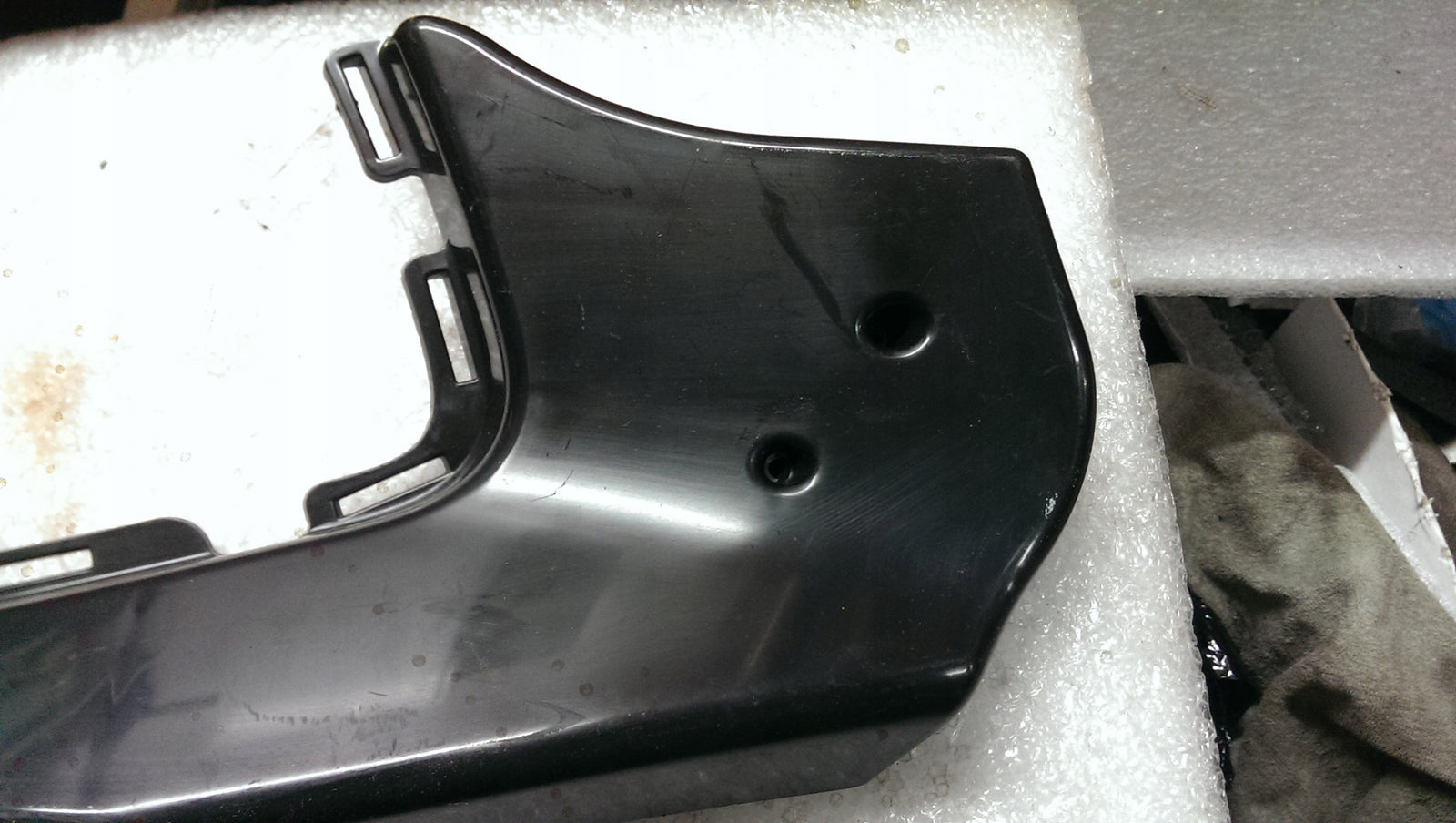 Ślizg zderzaka prawy przód AUDI A6 C8 4K0807098