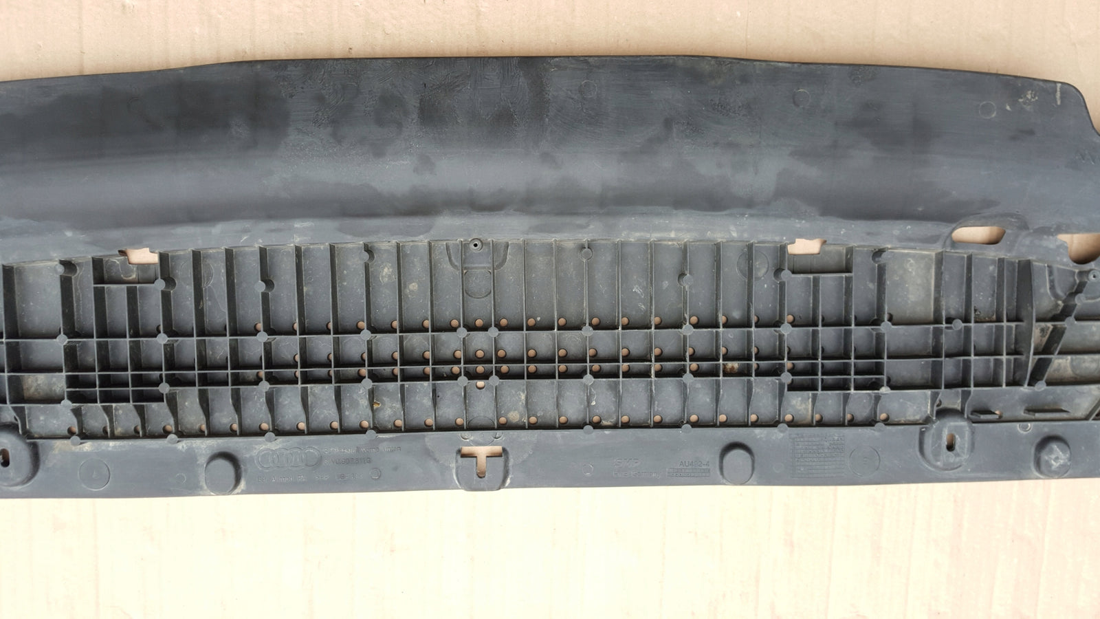 OSŁONA POD ZDERZAK AUDI A4 B9 ALLROAD LIFT 8W0