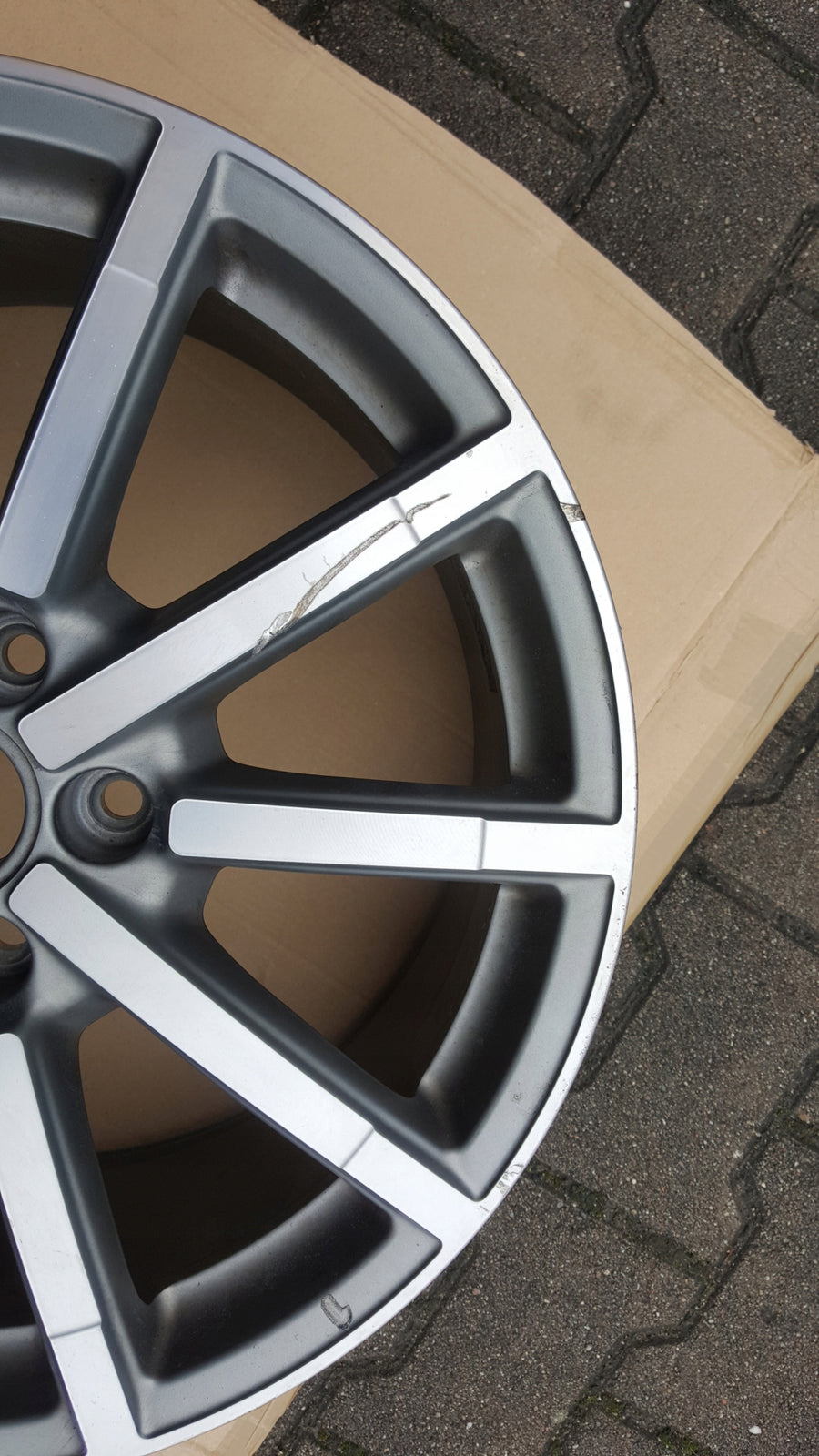 Felga Audi A3 S3 R18 7.5J ET51 5x112 8V0601025AL 8V0601025AM