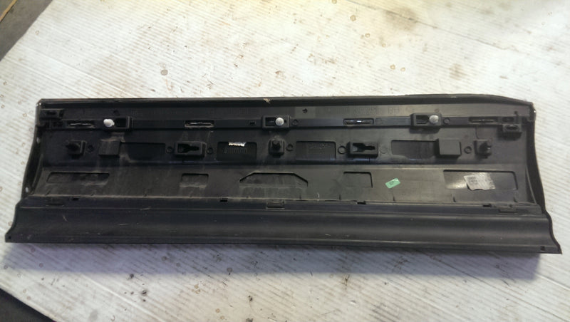 Listwa drzwi PR tył VW TOUAREG III 760854950A