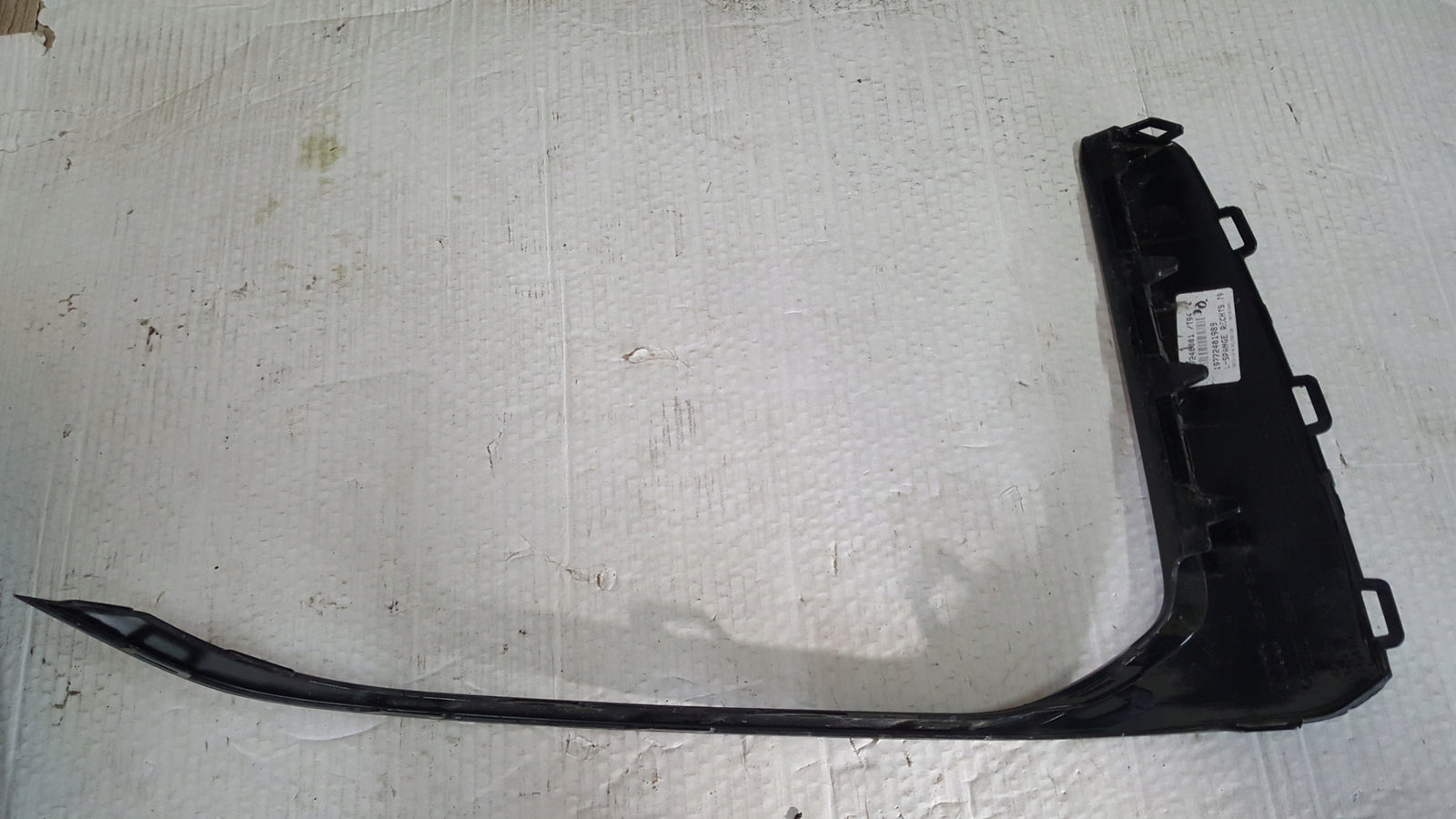 Listwa zderzaka prawy przód AUDI Q7 4M0807300A