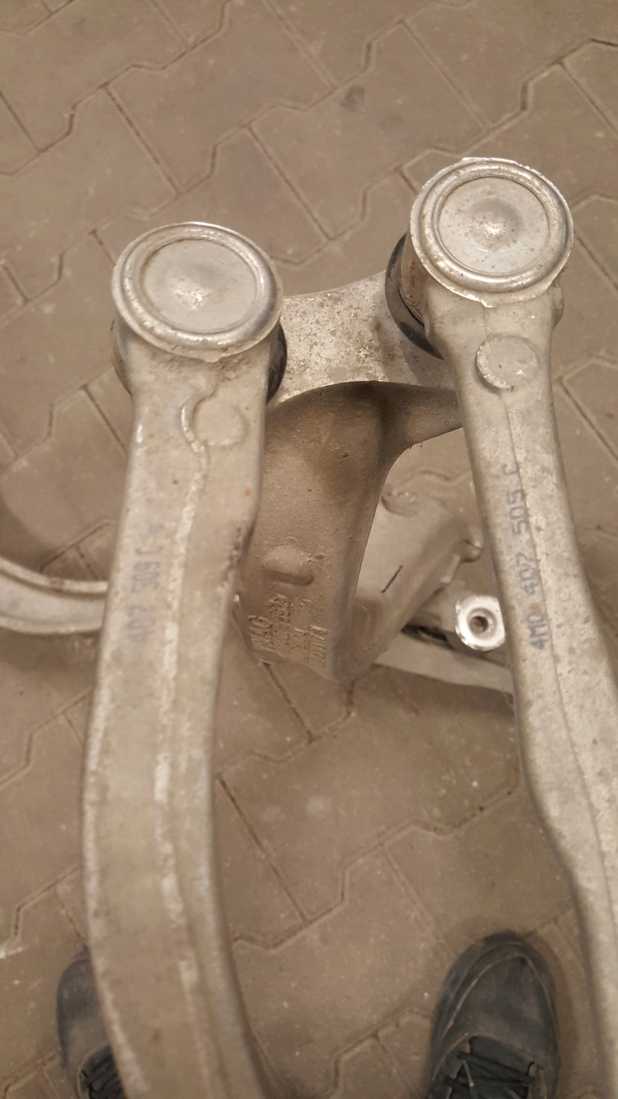 AUDI A6 C8 4K ZWROTNICA LEWY PRZÓD 4K0407559D + WAHACZE ORYGINAŁ