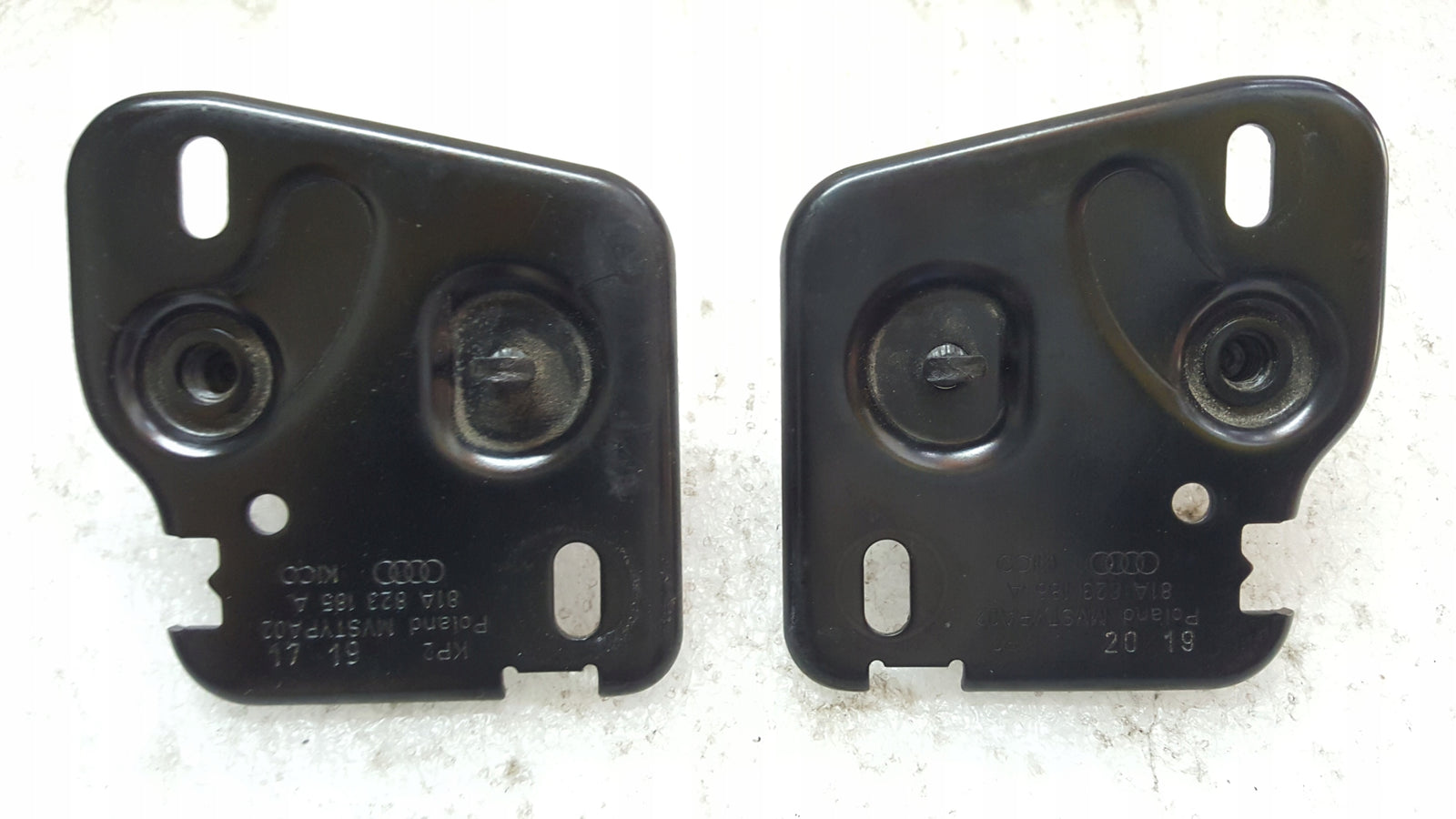 Lewy + prawy rygiel maski AUDI Q3 RSQ3 A3 Q2 81A823185A 81A823186A demontaż