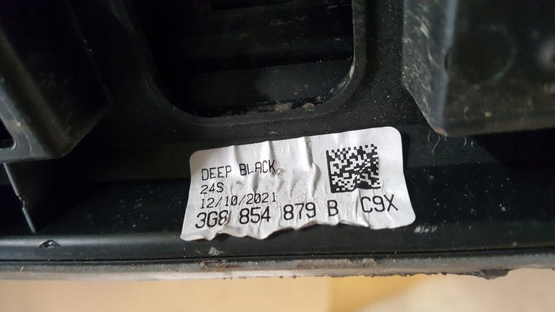 Listwa drzwi lewy przód VW ARTEON 3G8853969B 3G8854879B