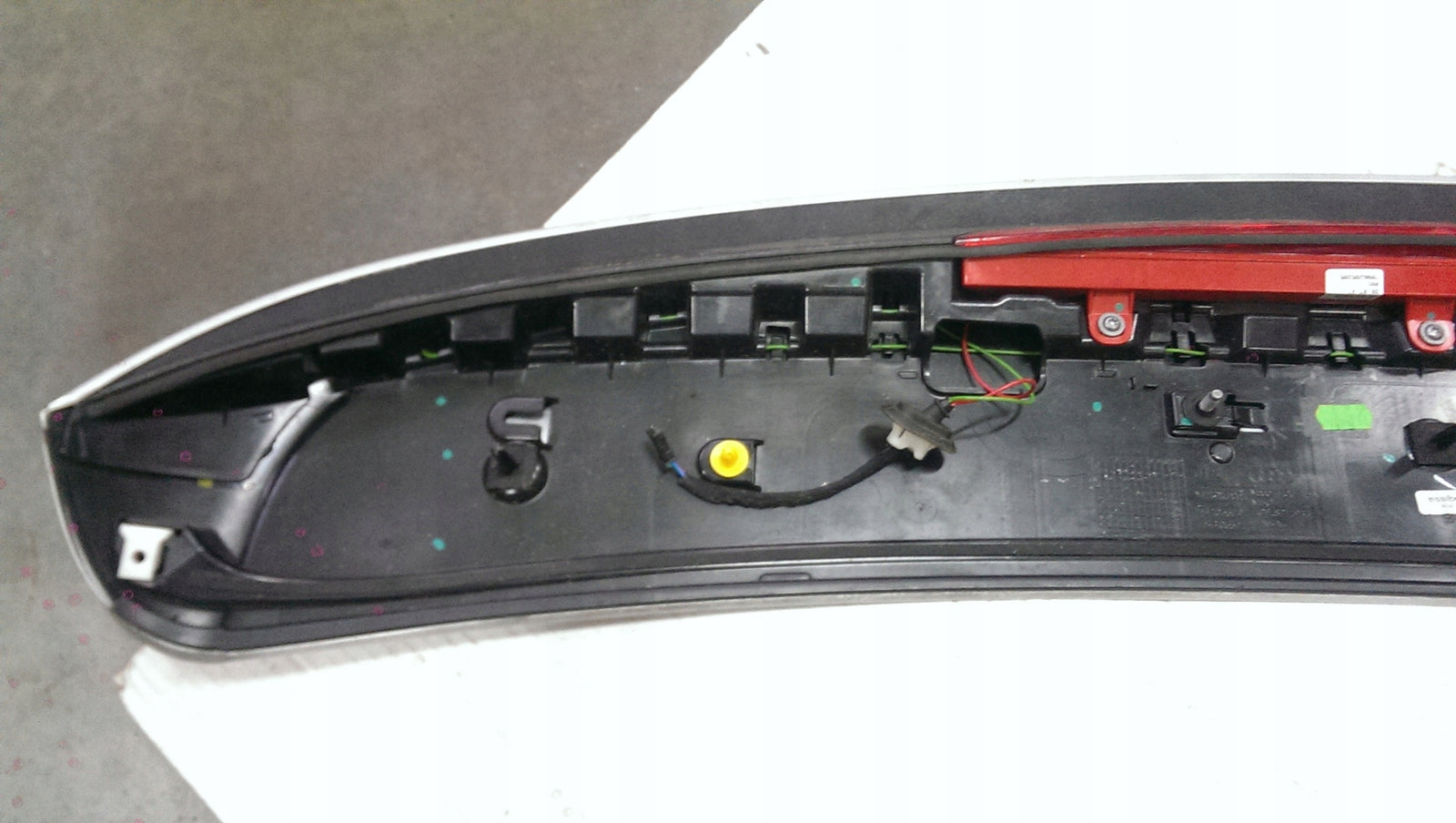 Spoiler lotka AUDI A6 C7 kombi 4G9827933D DEMONTAŻ