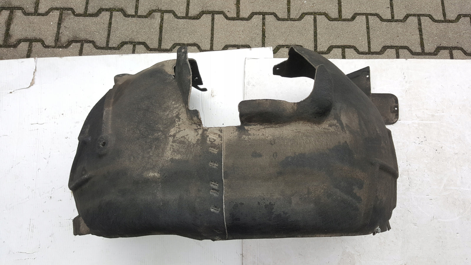 Nadkole lewy przód AUDI A7 4K8821171N demontaż