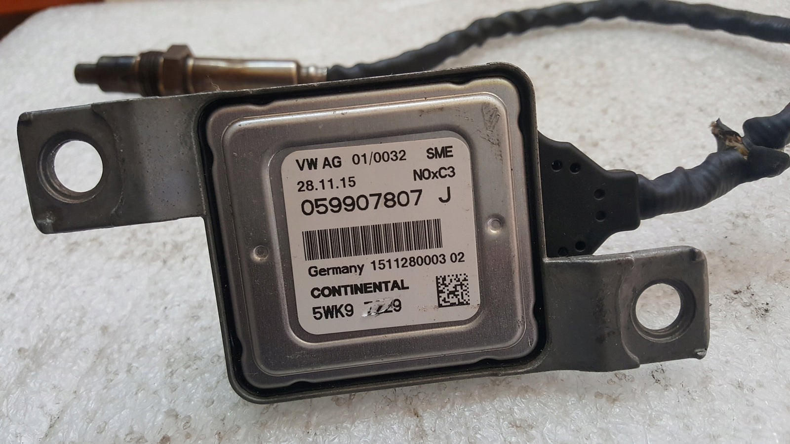 Sonda lambda czujnik NOX VW-- AUDI 059907807J demontaż