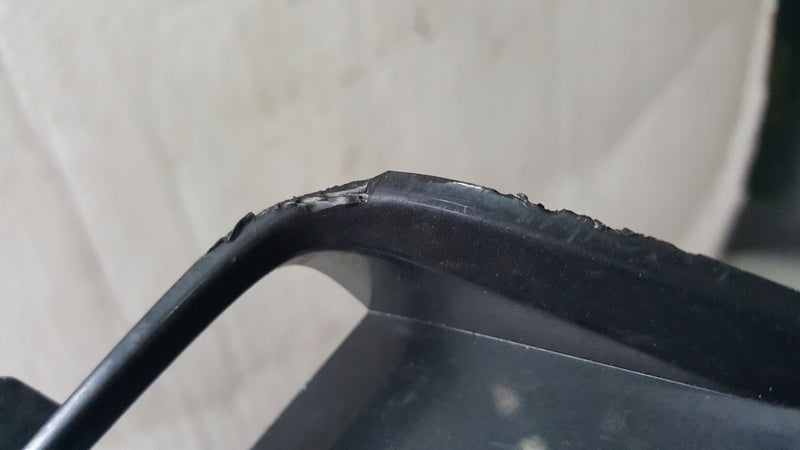 Kratka zderzaka prawy przód AUDI A4 B9 8W0807682F