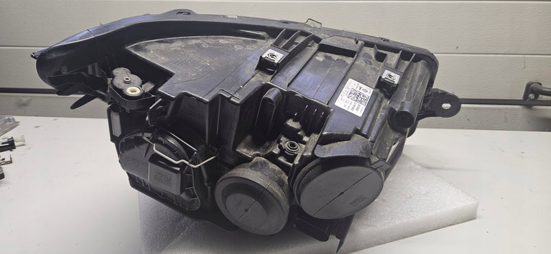 Lewy reflektor T 6.1 Multivan 7L1941005B 2022r