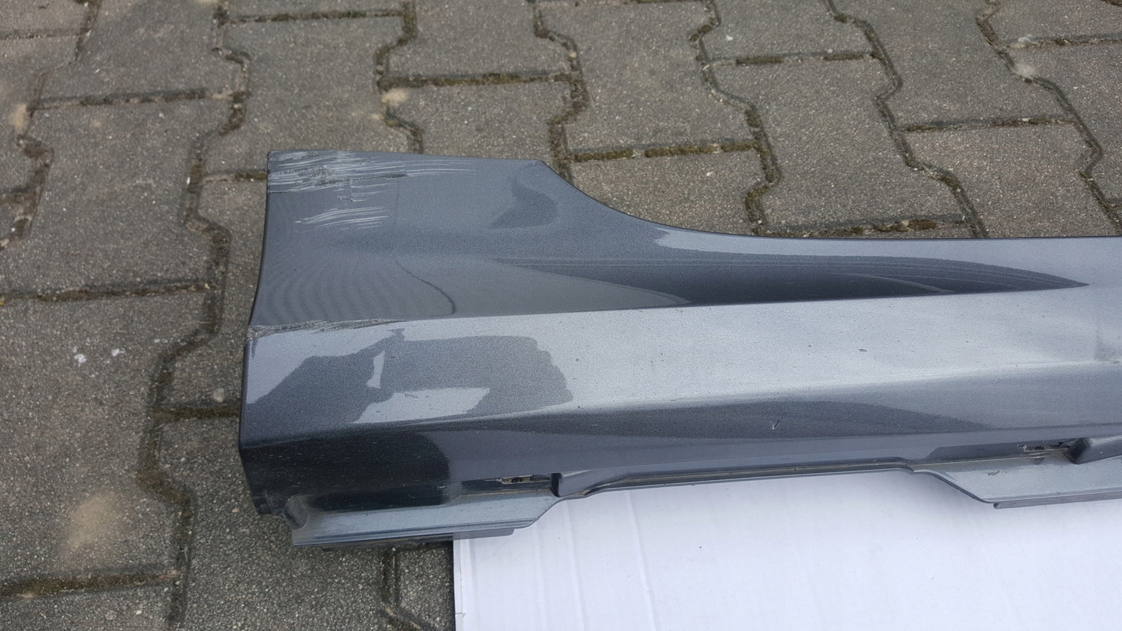 Listwa progowa prawa strona AUDI A6 (C8) S-LINE 4K0853856A demontaż