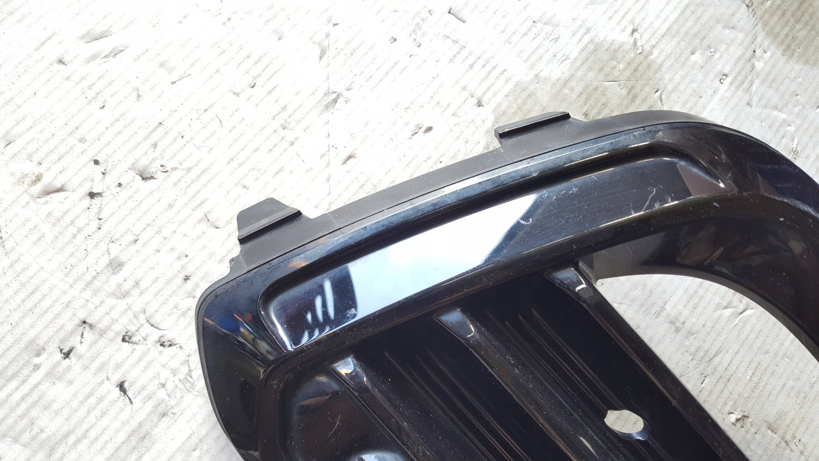 Kratka zderzaka prawy przód ATECA CUPRA 575853666S