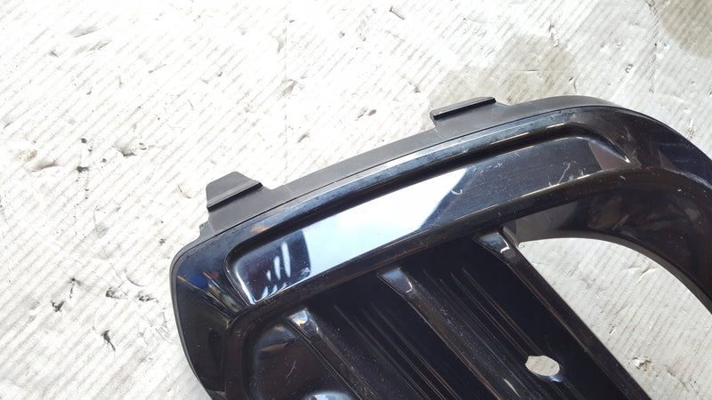 Kratka zderzaka prawy przód ATECA CUPRA 575853666S