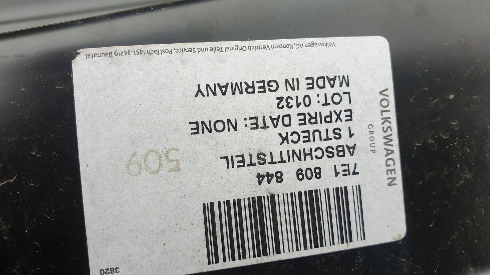 błotnik prawy tył VW T5 i T6 7E1809844 NOWY