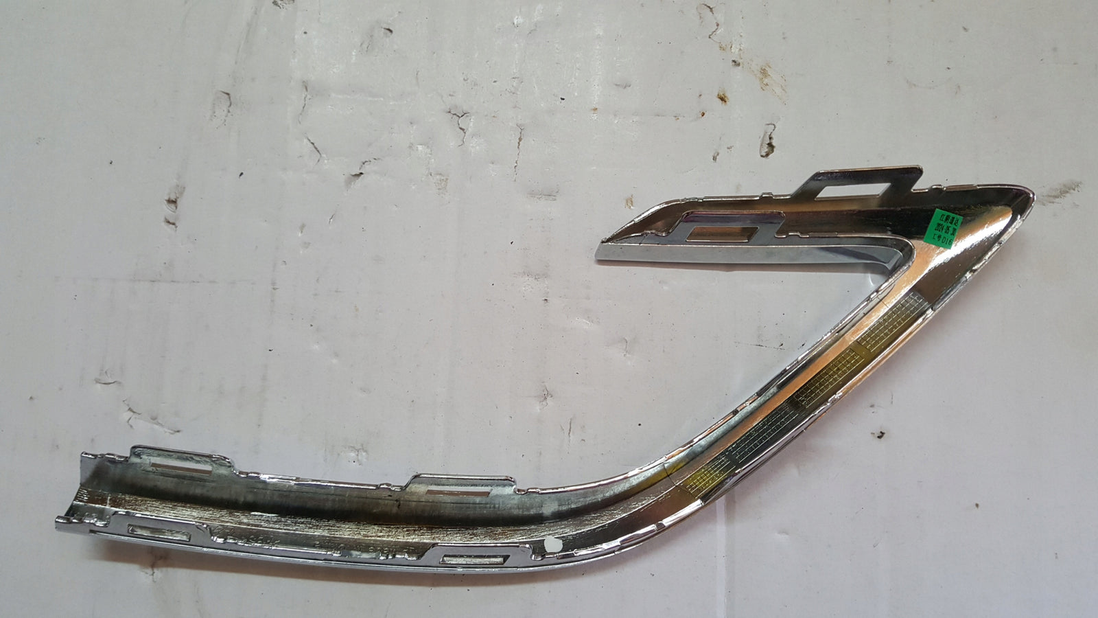 Listwa chrom zderzaka prawy tył VW TOURAN 5TA853054 demontaż