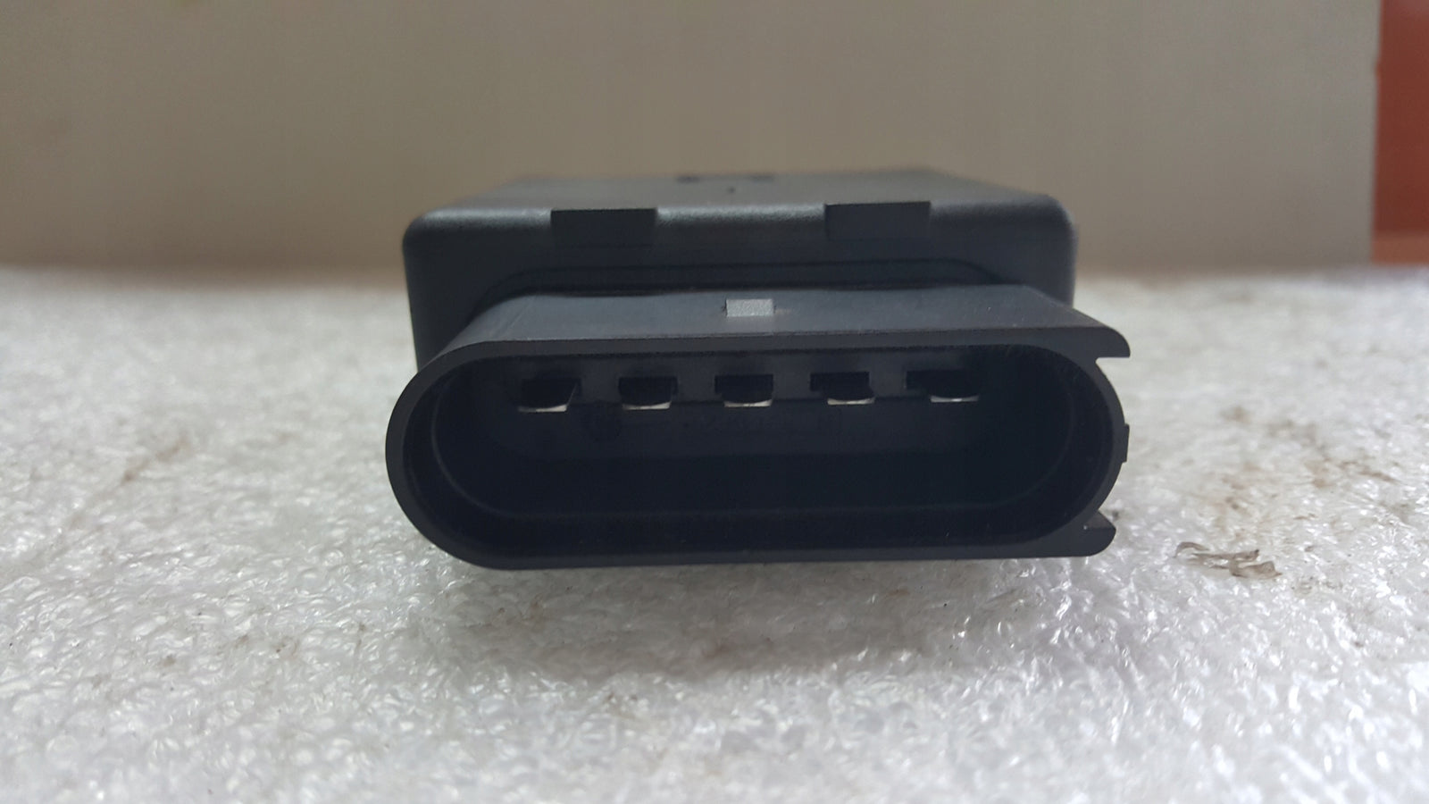 Moduł sterownik pompy paliwa VW AUDI SEAT SKODA 5Q0906093B demontaż