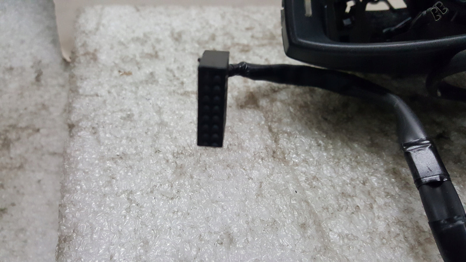 Le lusterko zewnętrzne AUDI A4 B9 2015- 10PIN 8W1857409Q