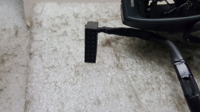 Le lusterko zewnętrzne AUDI A4 B9 2015- 10PIN 8W1857409Q