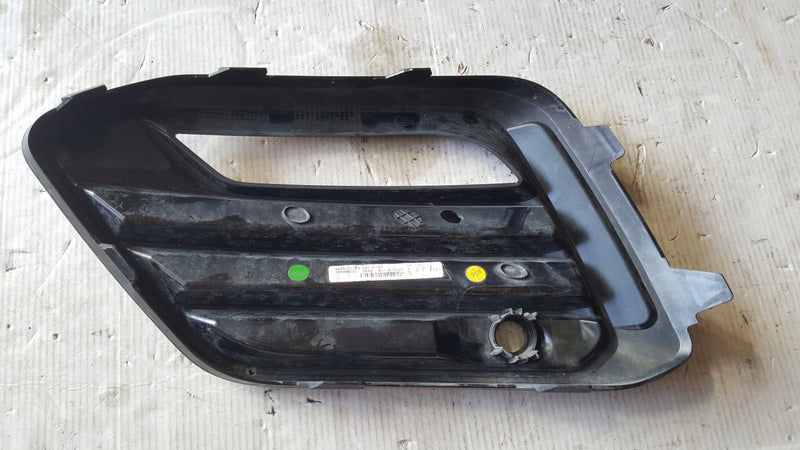 Kratka zderzaka prawy przód ATECA CUPRA 575853666S