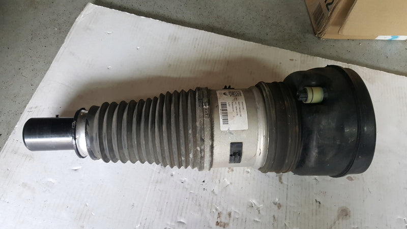 Amortyzator przód AUDI RS6 C8 RS7 4K0616039L