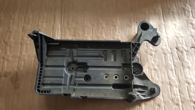 Podstawa akumulatora Volkswagen OE 5Q0915331K